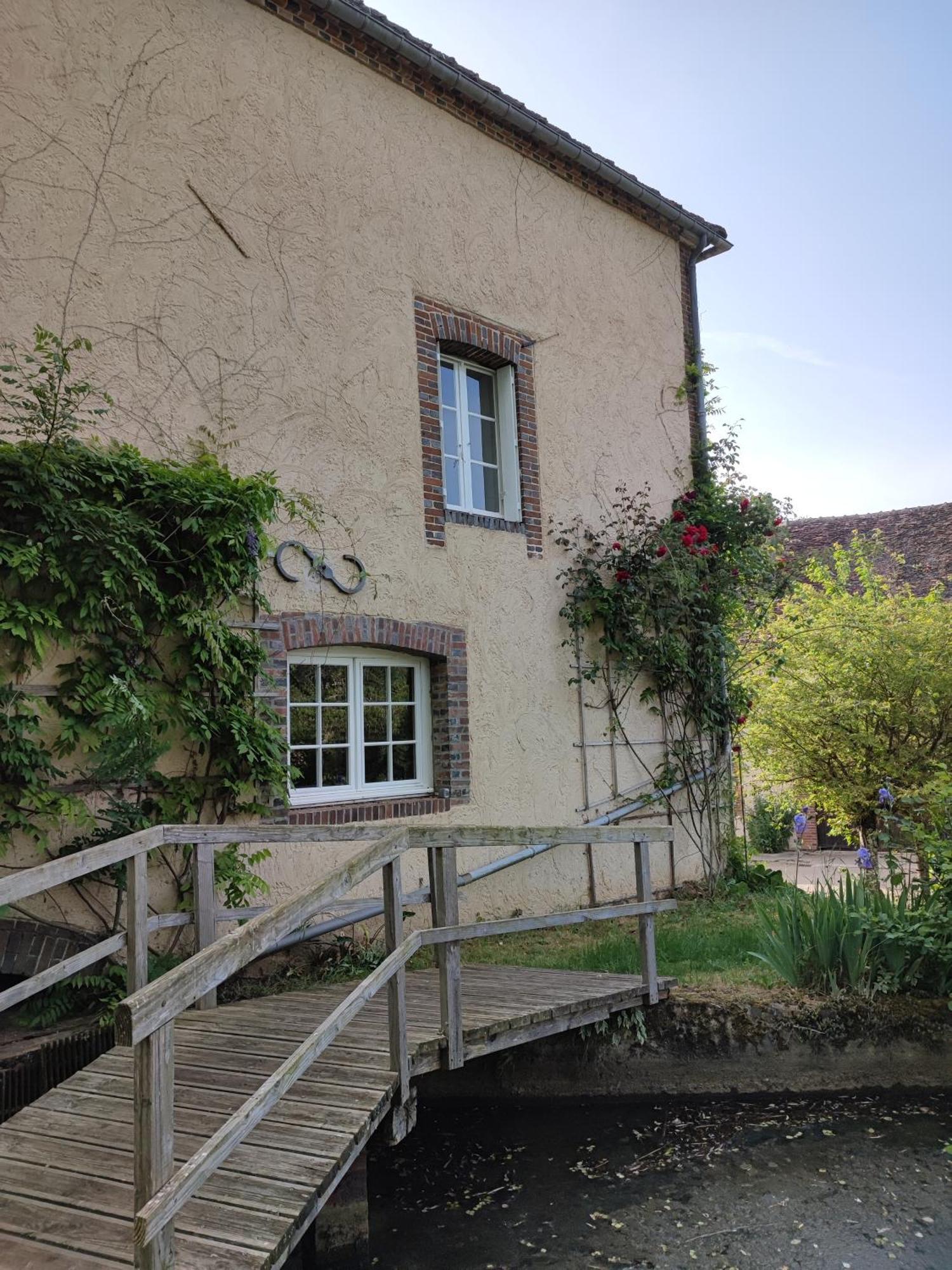 Mézilles Le Moulin Grenon B&B 외부 사진