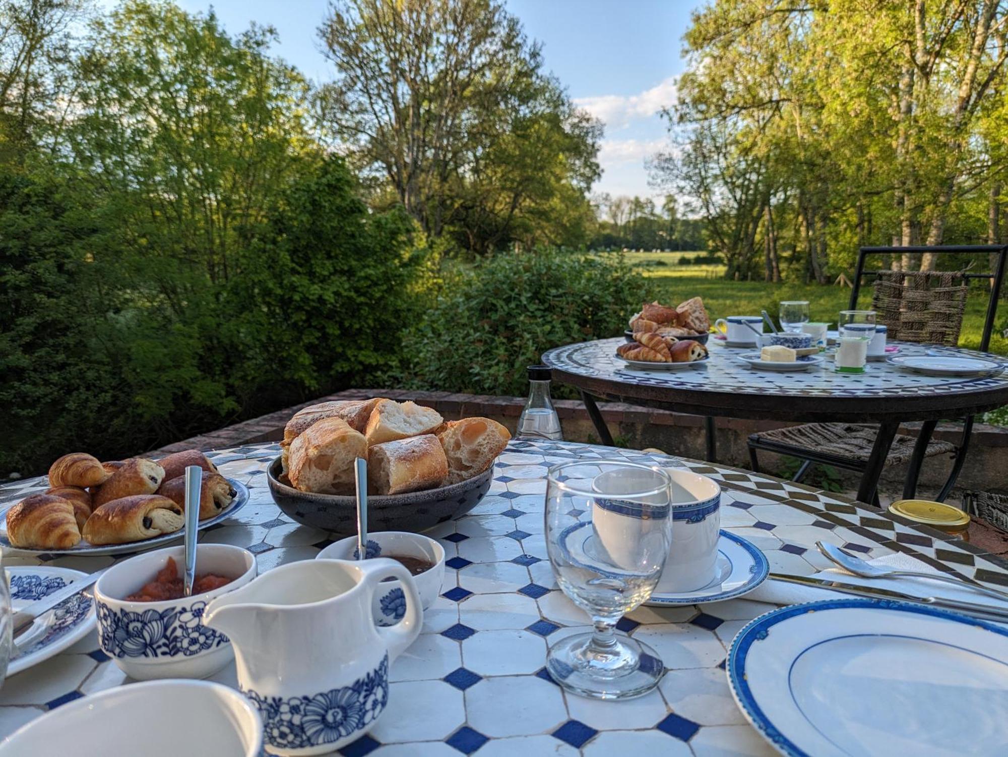 Mézilles Le Moulin Grenon B&B 외부 사진